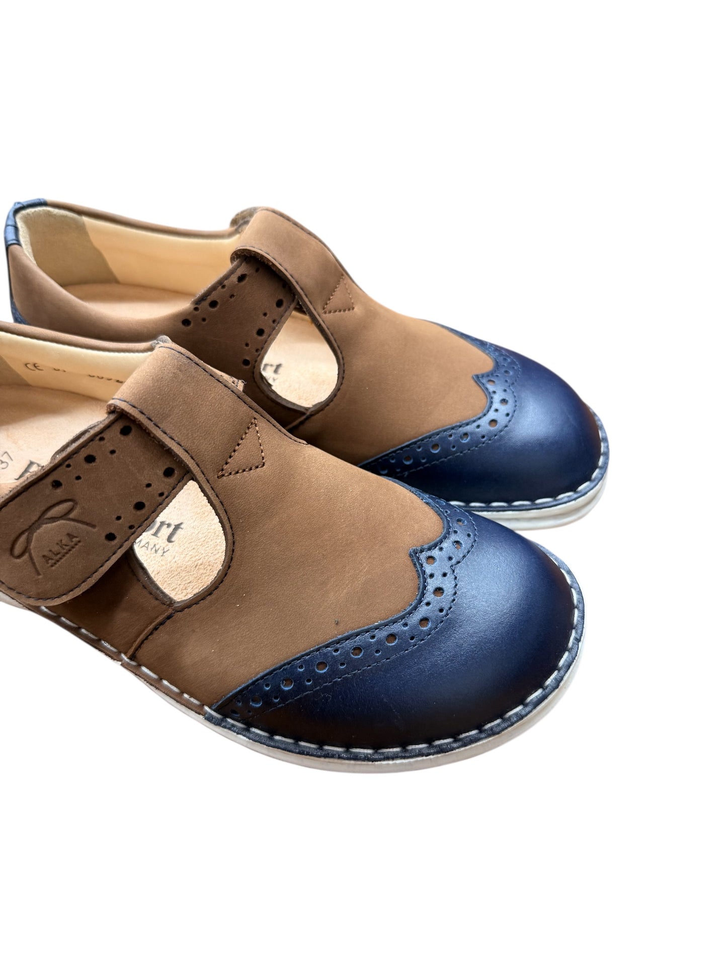 YAGUMO（ヤグモ）ネイビーブラウン